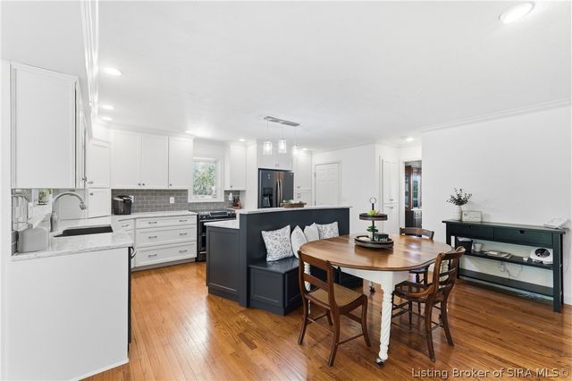 6559 Quail Chase, Charlestown, IN 47111