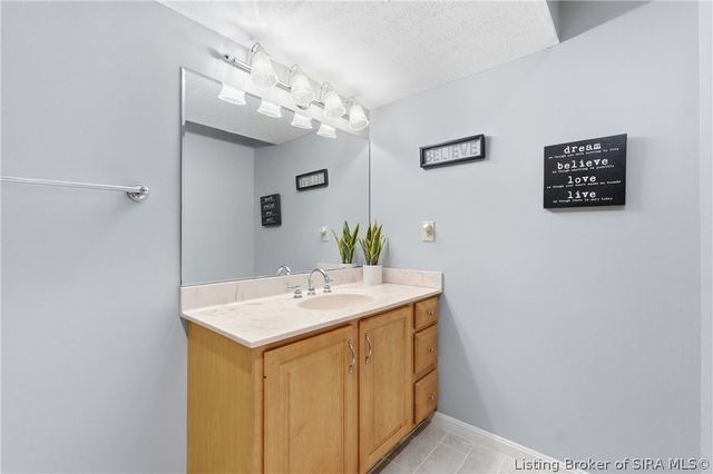 6559 Quail Chase, Charlestown, IN 47111