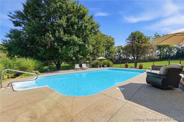 6559 Quail Chase, Charlestown, IN 47111