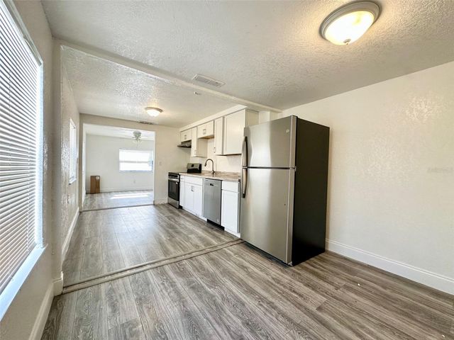 3905 54TH AVENUE N, St Petersburg, FL 33714