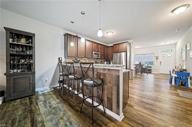 200 Seasons Cir Unit 705, Suffolk, VA 23434