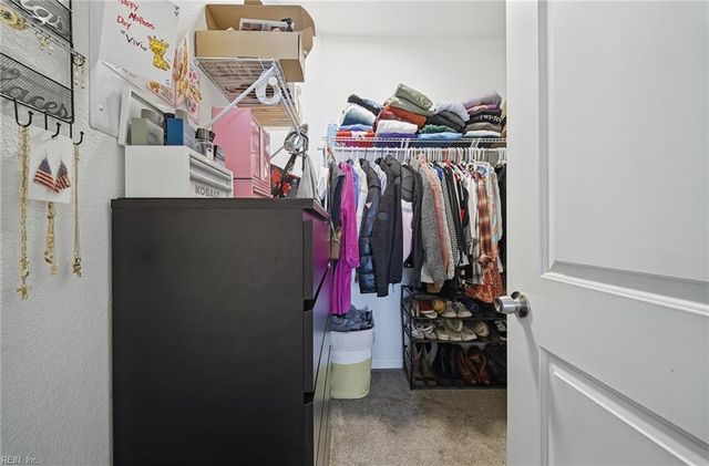 200 Seasons Cir Unit 705, Suffolk, VA 23434