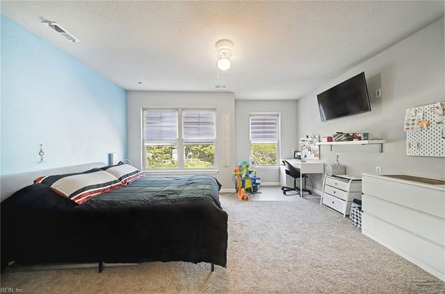 200 Seasons Cir Unit 705, Suffolk, VA 23434