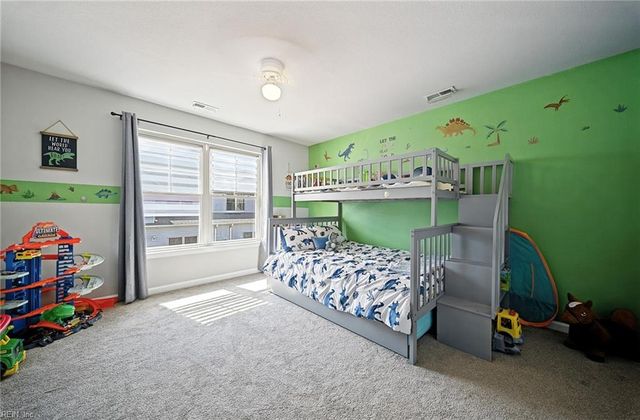 200 Seasons Cir Unit 705, Suffolk, VA 23434