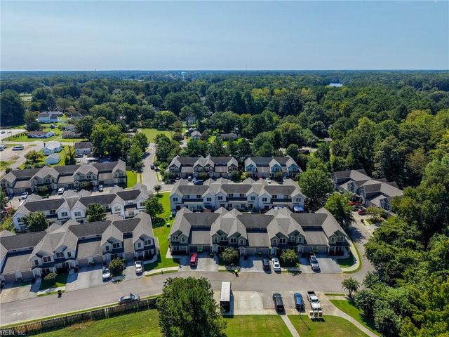 200 Seasons Cir Unit 705, Suffolk, VA 23434