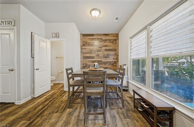200 Seasons Cir Unit 705, Suffolk, VA 23434