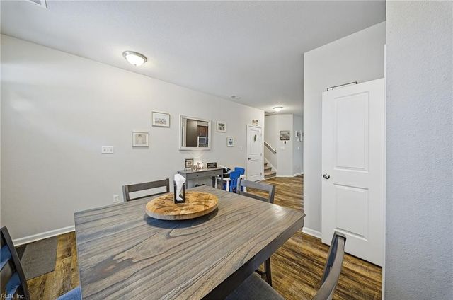 200 Seasons Cir Unit 705, Suffolk, VA 23434