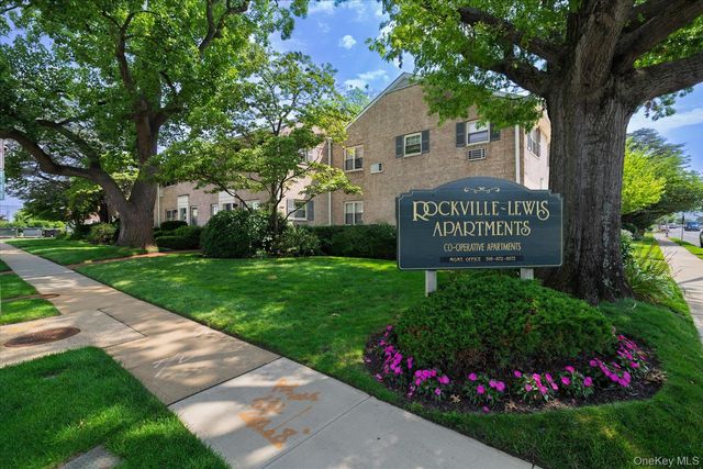 3 N. Lewis Place 3-2.4 B, Rockville Centre, NY 11570