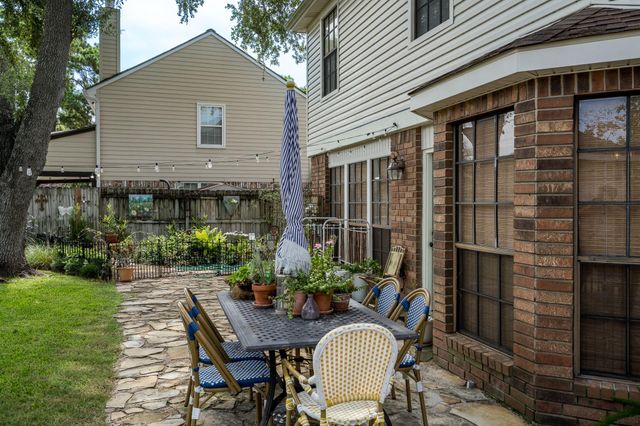 16502 Rainbow Lake Road, Houston, TX 77095