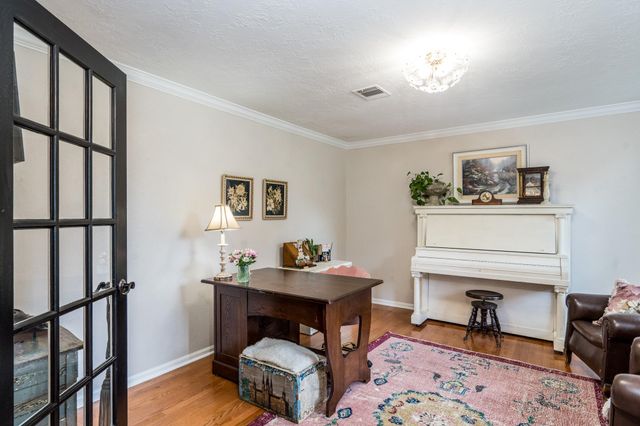 16502 Rainbow Lake Road, Houston, TX 77095