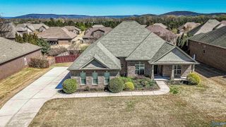 7585 Crestridge Drive, Owens Cross Roads, AL 35763