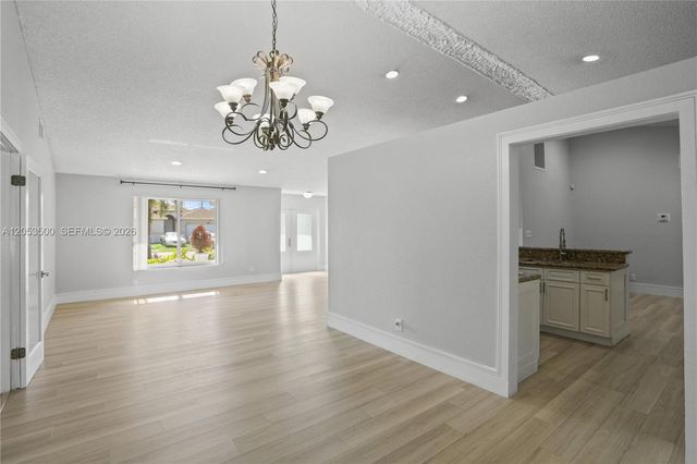 4040 NE 6th Ave, Deerfield Beach, FL 33064