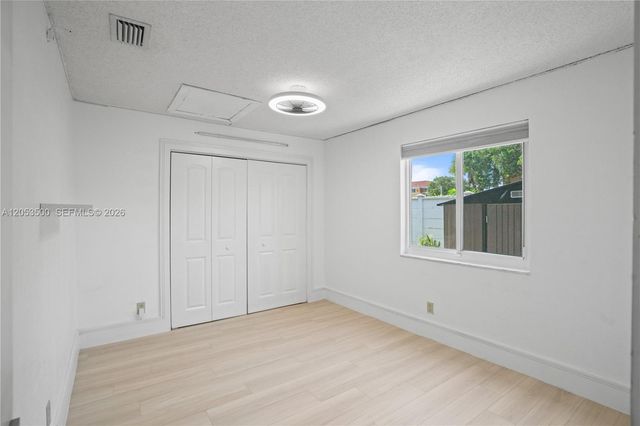 4040 NE 6th Ave, Deerfield Beach, FL 33064