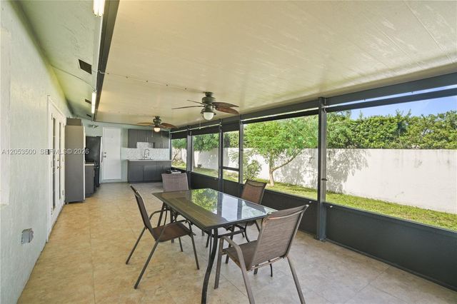 4040 NE 6th Ave, Deerfield Beach, FL 33064