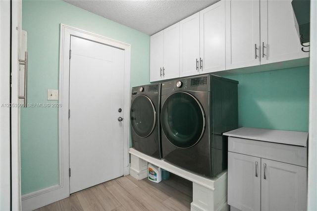4040 NE 6th Ave, Deerfield Beach, FL 33064