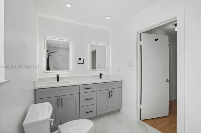 4040 NE 6th Ave, Deerfield Beach, FL 33064