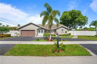 4040 NE 6th Ave, Deerfield Beach, FL 33064