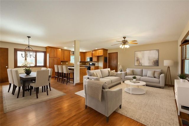 3385 W 183rd Street, Stilwell, KS 66085