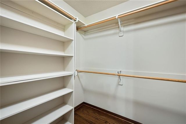 3385 W 183rd Street, Stilwell, KS 66085