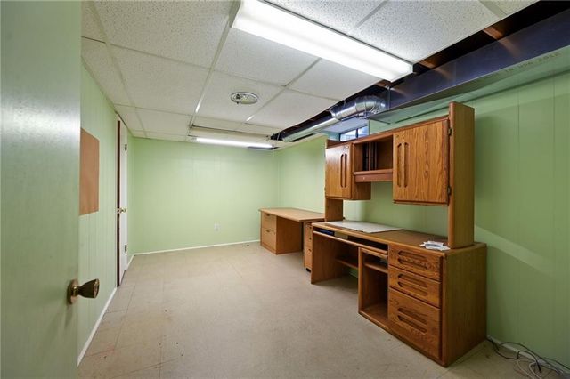 3385 W 183rd Street, Stilwell, KS 66085