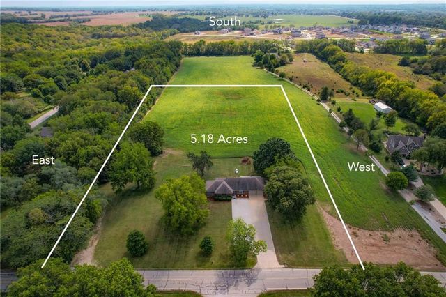 3385 W 183rd Street, Stilwell, KS 66085
