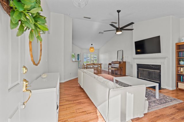 284 N CHURCHILL, St Augustine, FL 32086