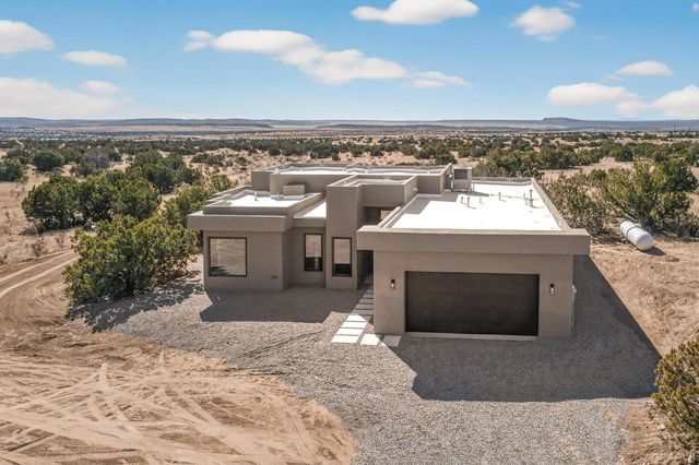 85 Cerro Alto Road, Lamy, NM 87540