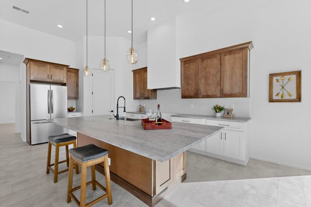 85 Cerro Alto Road, Lamy, NM 87540