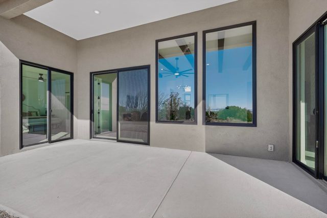 85 Cerro Alto Road, Lamy, NM 87540