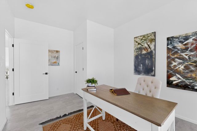 85 Cerro Alto Road, Lamy, NM 87540