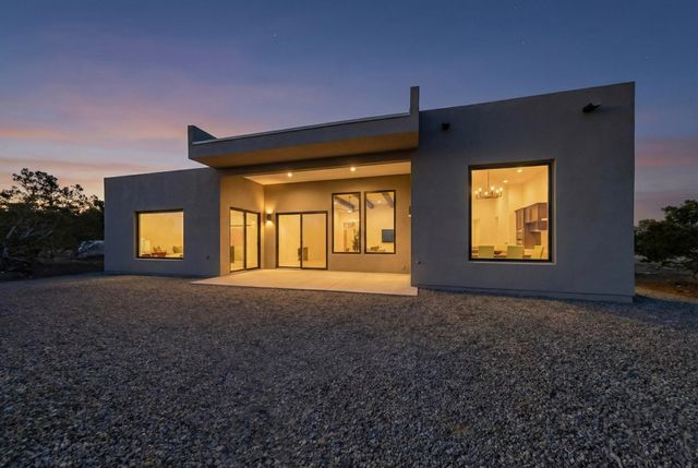 85 Cerro Alto Road, Lamy, NM 87540