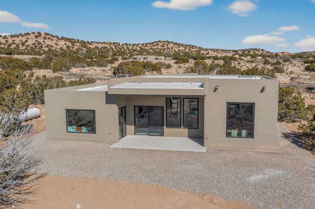 85 Cerro Alto Road, Lamy, NM 87540