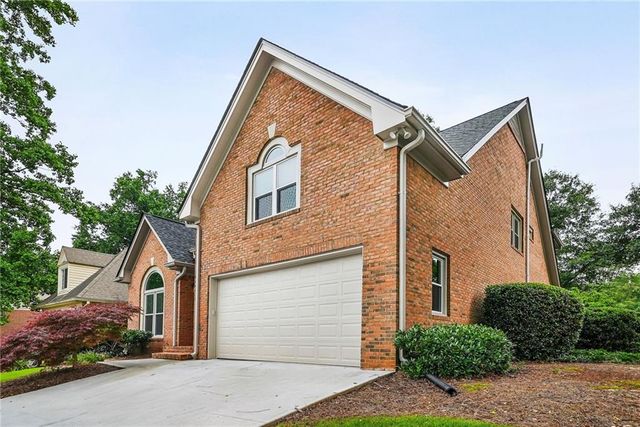 2431 Thawley Place, Tucker, GA 30084