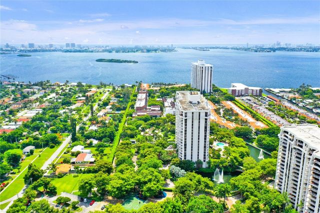 1000 Quayside Ter 1101, Miami, FL 33138