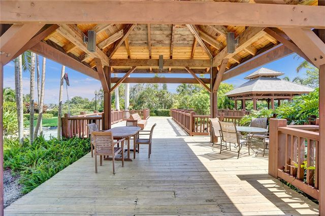 1000 Quayside Ter 1101, Miami, FL 33138