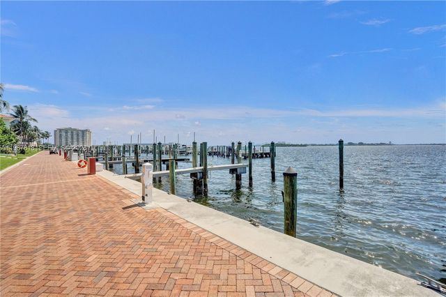 1000 Quayside Ter 1101, Miami, FL 33138