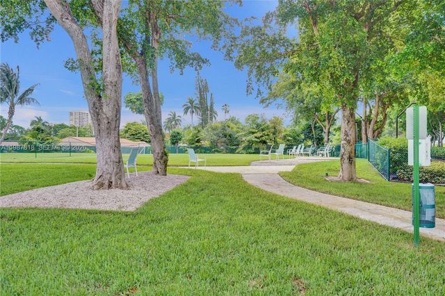 1000 Quayside Ter 1101, Miami, FL 33138