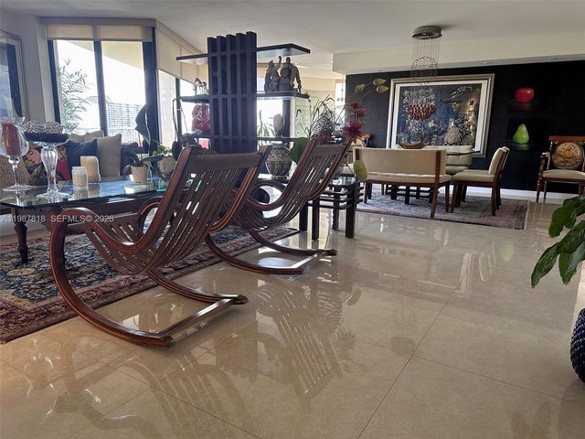 1000 Quayside Ter 1101, Miami, FL 33138