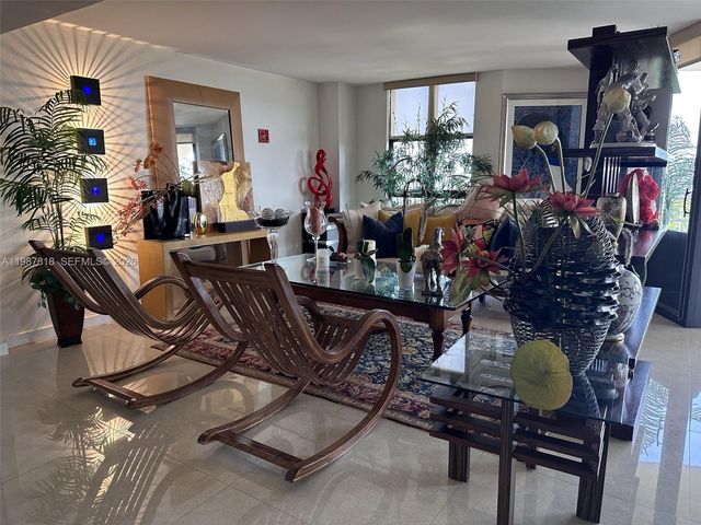 1000 Quayside Ter 1101, Miami, FL 33138