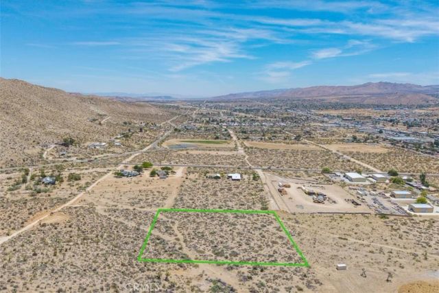 55652 Buena Vista, Yucca Valley, CA 92284