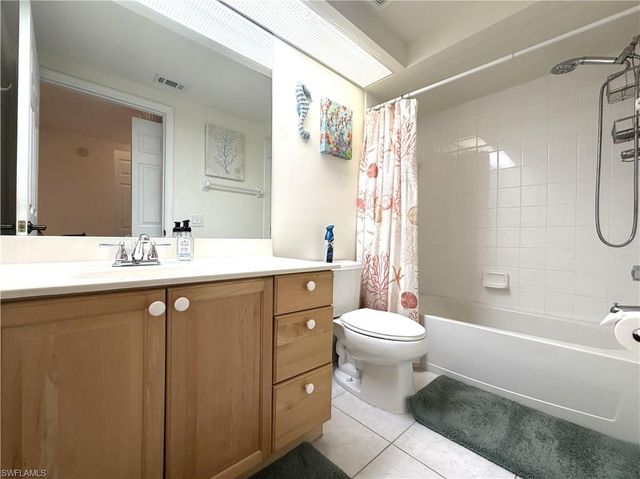 6816 Satinleaf RD S 104, Naples, FL 34109