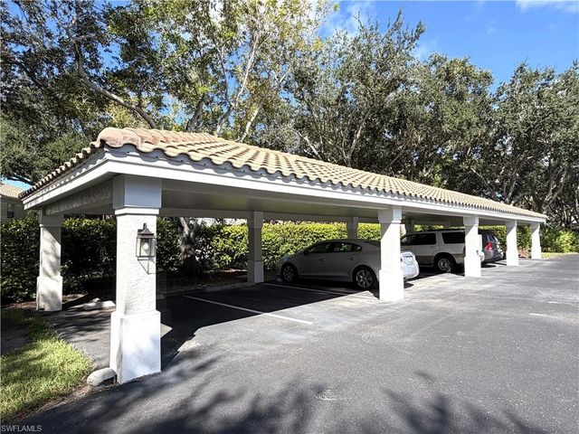 6816 Satinleaf RD S 104, Naples, FL 34109
