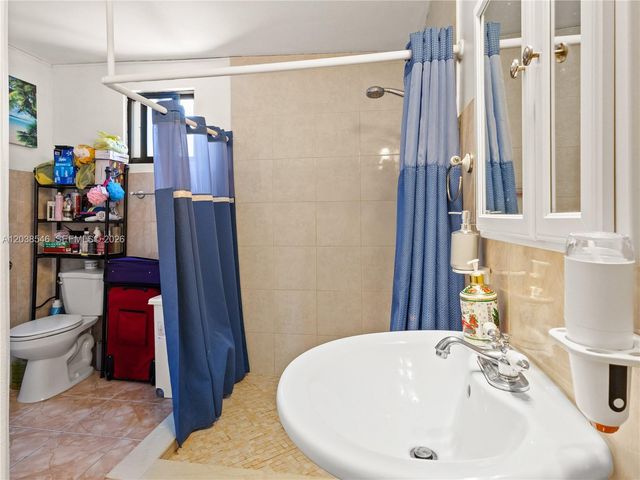 10532 NW 30th Ave., Miami, FL 33147