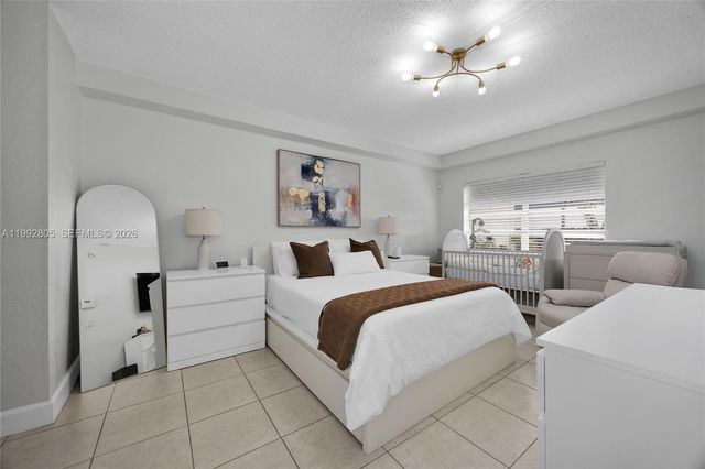 10900 SW 104th St 110, Miami, FL 33176