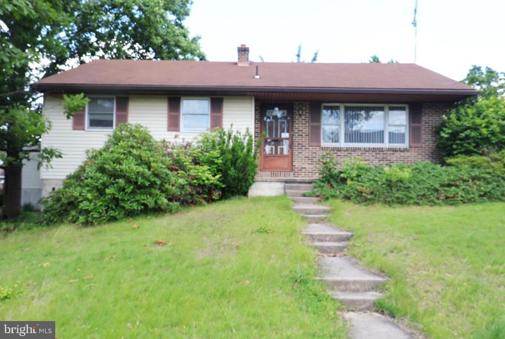 701 TAMARACK TRL, Reading, PA 19607