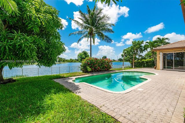 2021 SW 176th Ave, Miramar, FL 33029