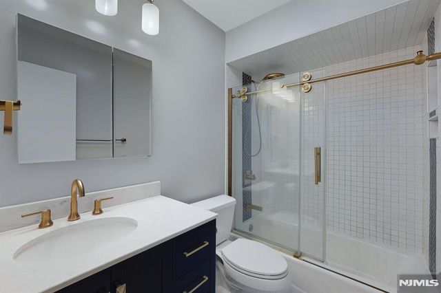 253 Park Avenue 305, Rutherford, NJ 07070