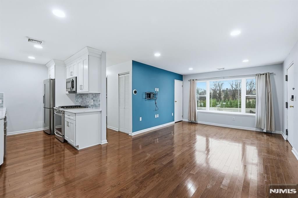 253 Park Avenue 305, Rutherford, NJ 07070