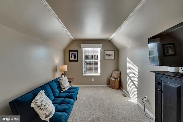 48 JESSICA CIR, Schwenksville, PA 19473