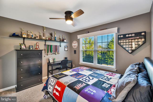 48 JESSICA CIR, Schwenksville, PA 19473